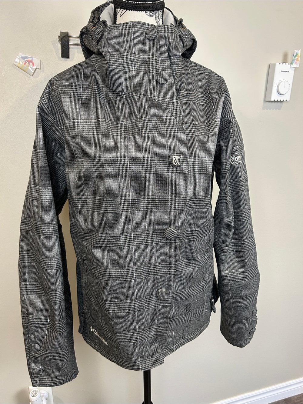 Columbia Convert Plaid Hooded Snow Jacket‎ Womens Medium Gray Black